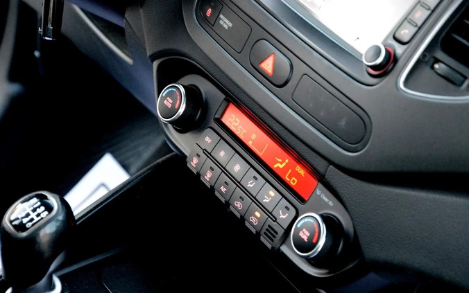 Kia Carens cena 34900 przebieg: 187500, rok produkcji 2014 z Siemianowice Śląskie małe 436